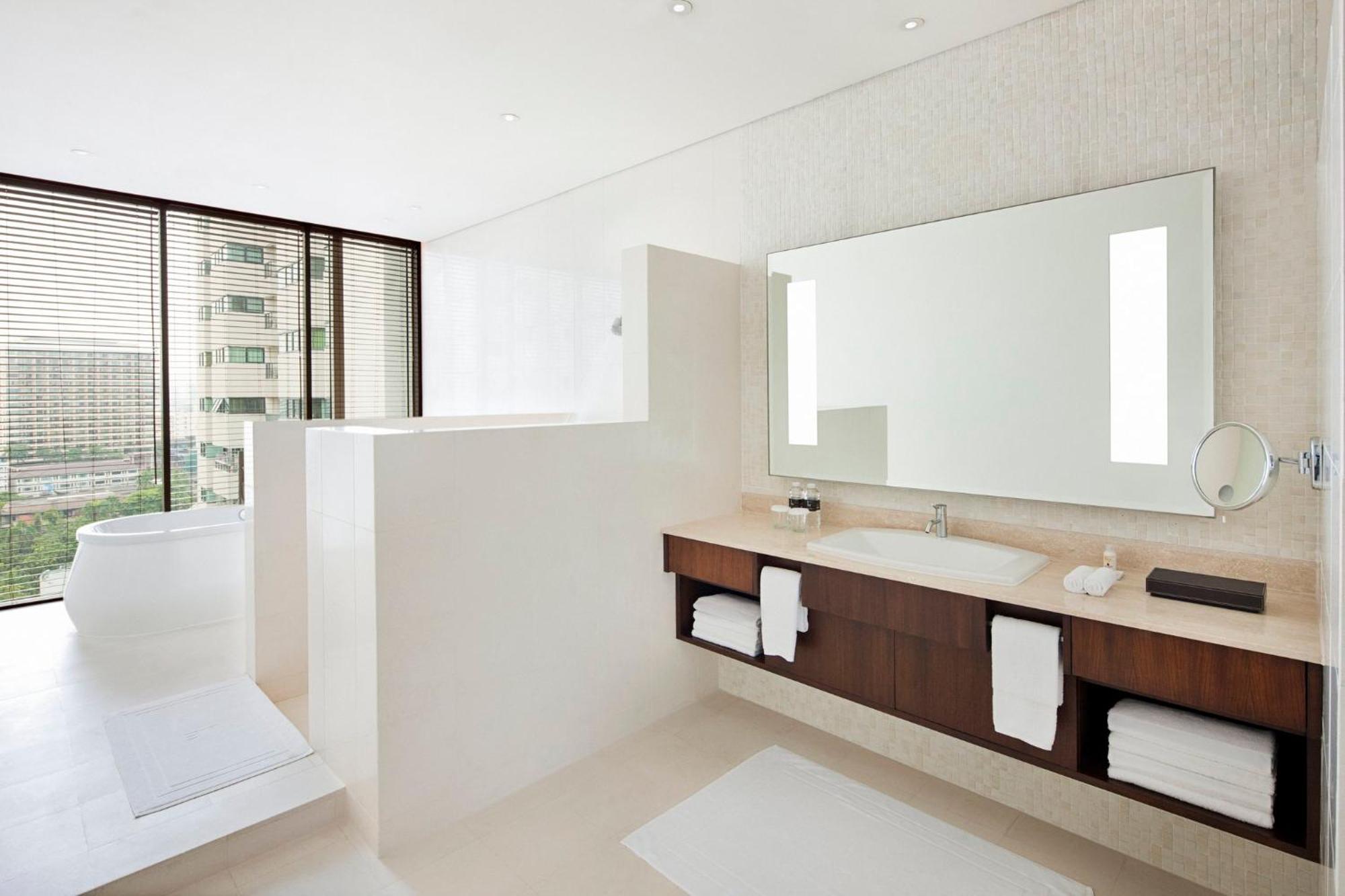 Penthouse Suite,1274164279:JPEG